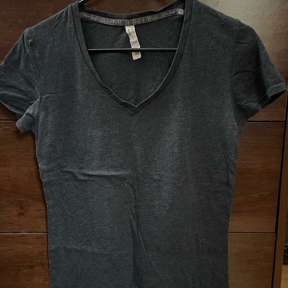 Under Armour Tops - Under Armour shirt